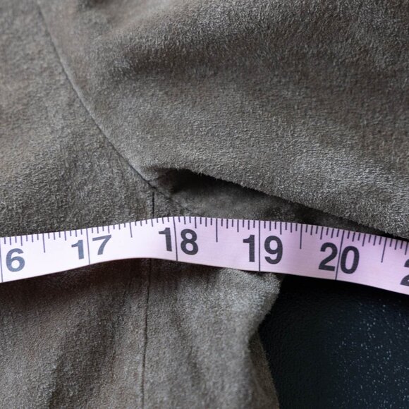 Vintage St. John’s Bay Suede Blazer – Taupe - Picture 12 of 15